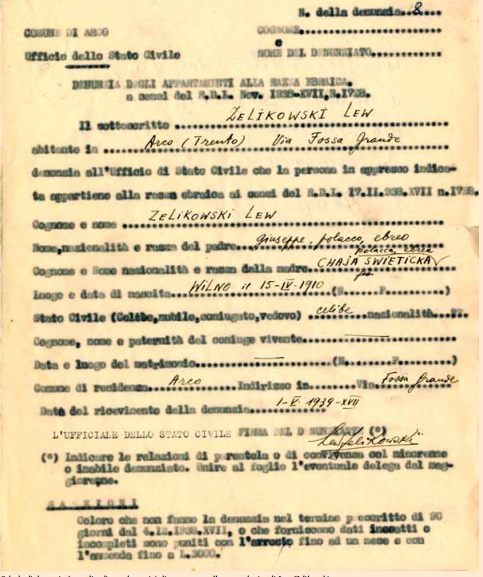 Scheda di denuncia (o meglio, di autodenuncia) di appartenere alla razza ebraica di Lew Zelikowski (ACAR, fs. 170, rubr. 1938, 1 maggio 1939). 